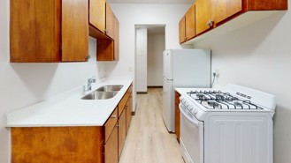 519 10th Ave SE - Photo 1 of 1
