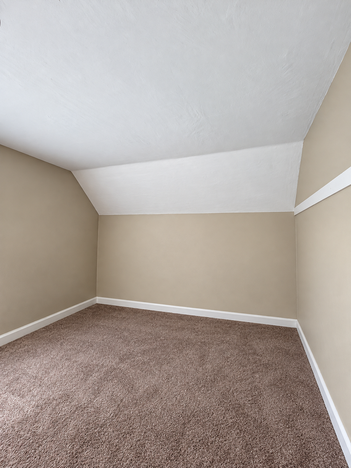 2636 N Booth St - Photo 5 of 9