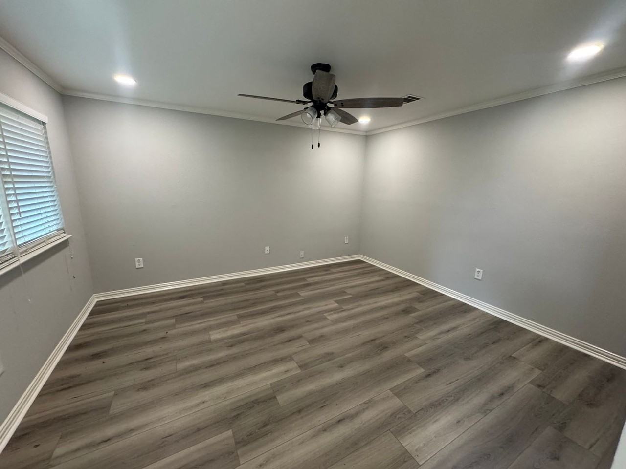1936 La Porte Dr - Photo 4 of 7