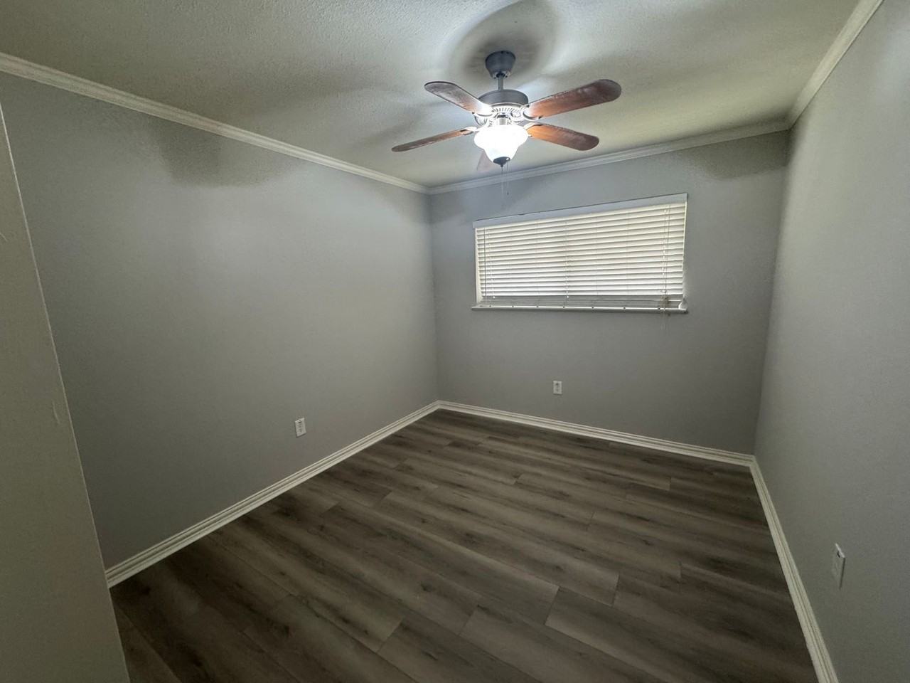 1936 La Porte Dr - Photo 5 of 7
