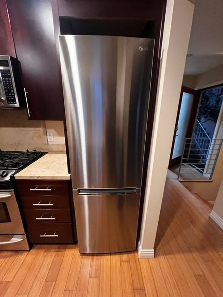 105 High Dr - Photo 3 of 9