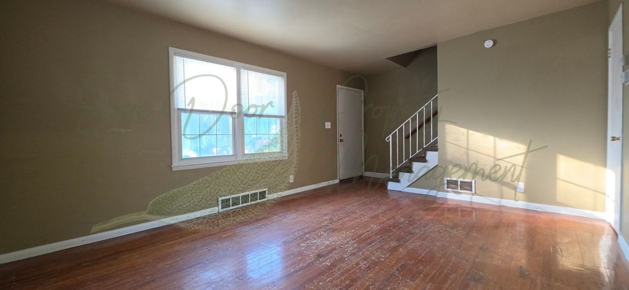 1129 N Cottage St - Photo 3 of 20