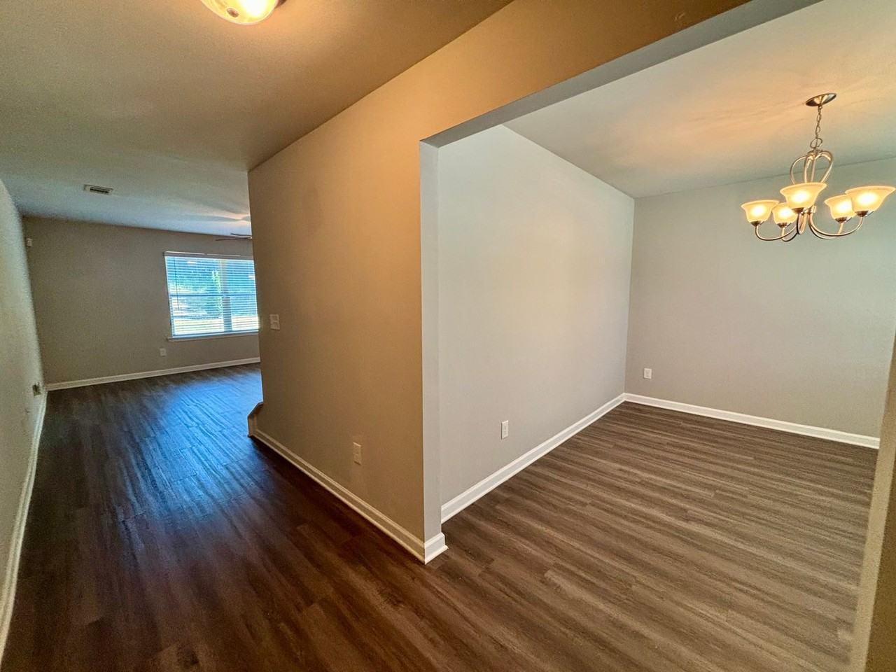 321 Nutwood Trce - Photo 2 of 25