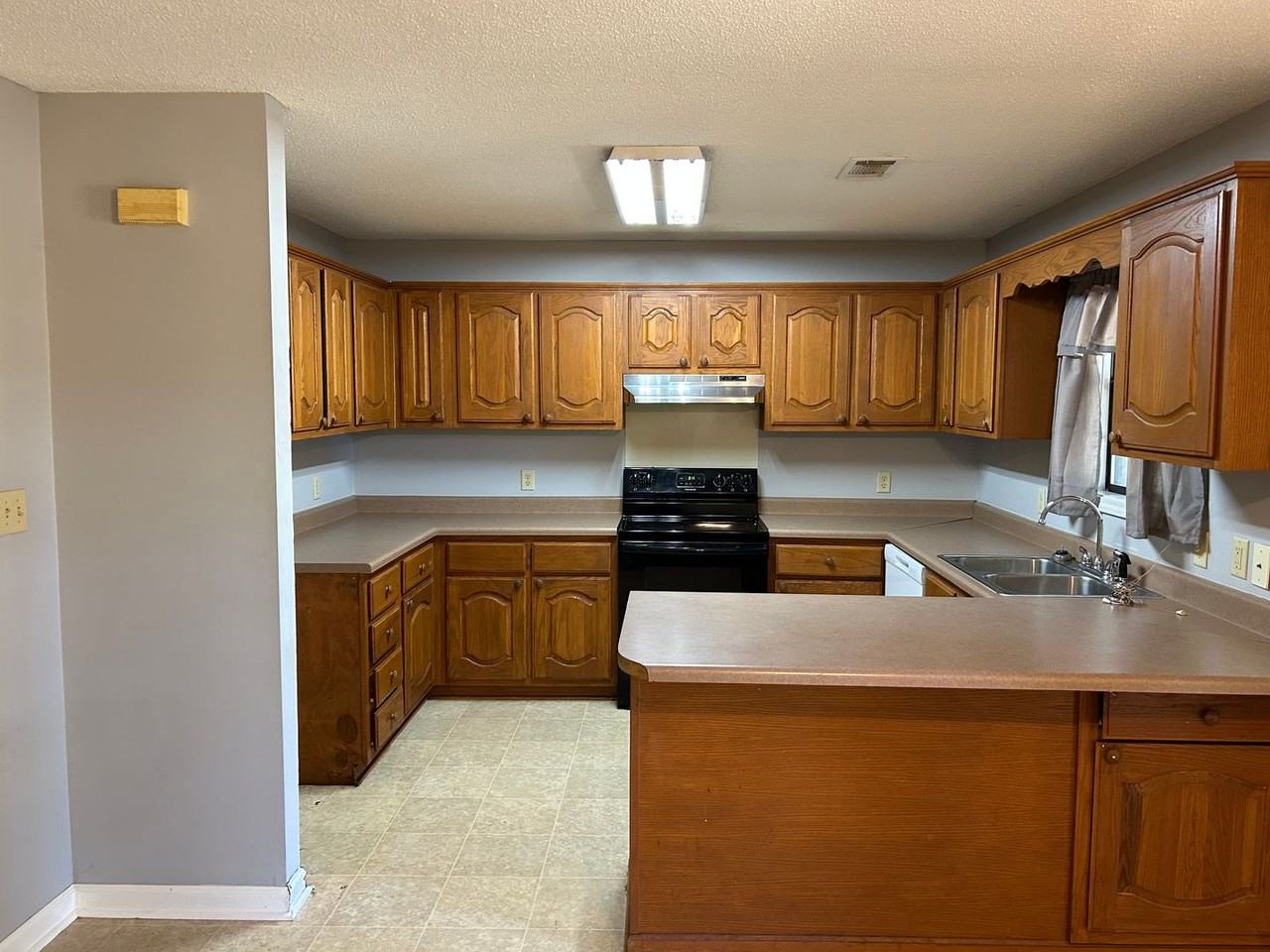 128 Una Dr - Photo 4 of 21