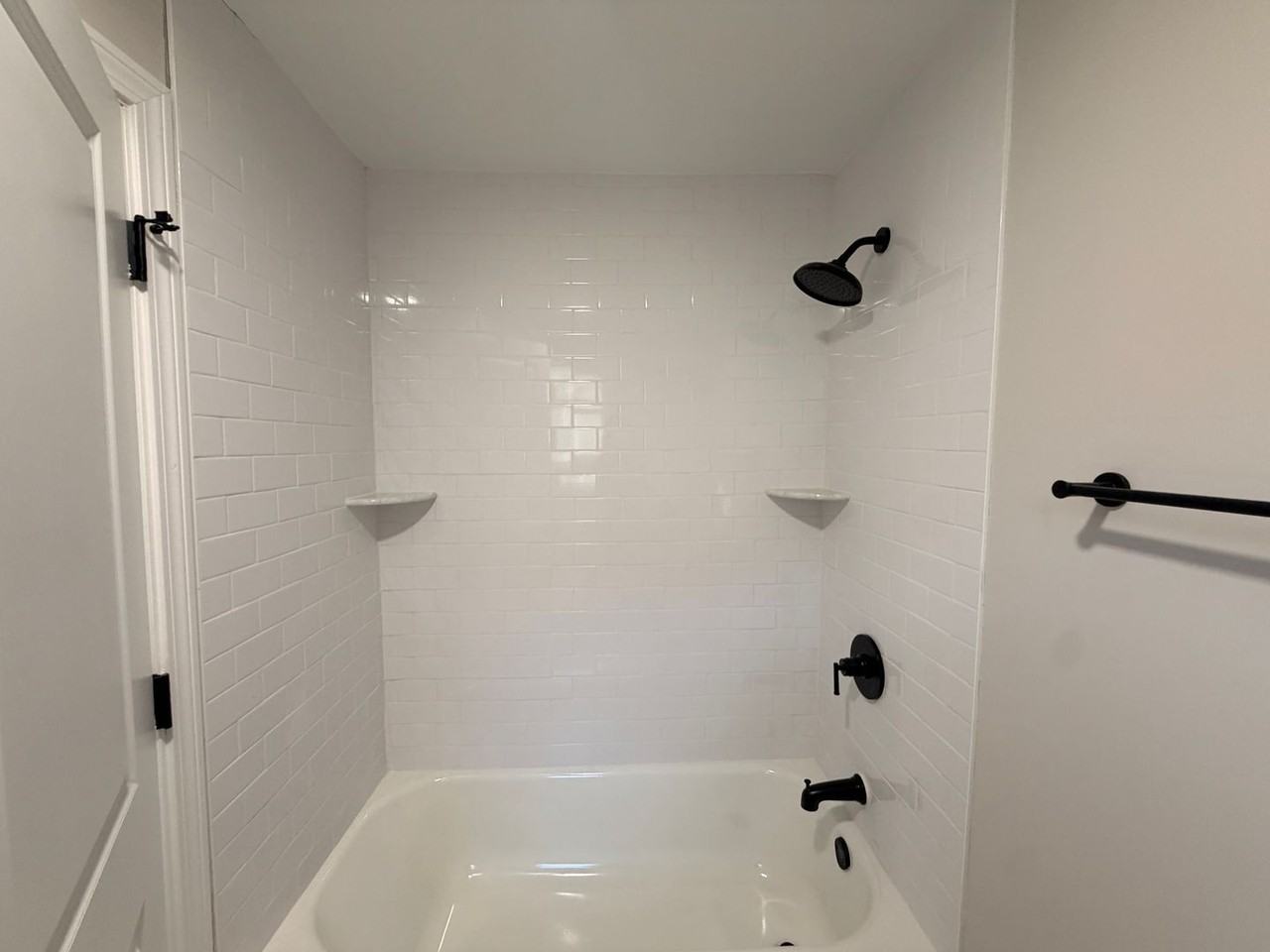39 Webb St - Photo 7 of 25