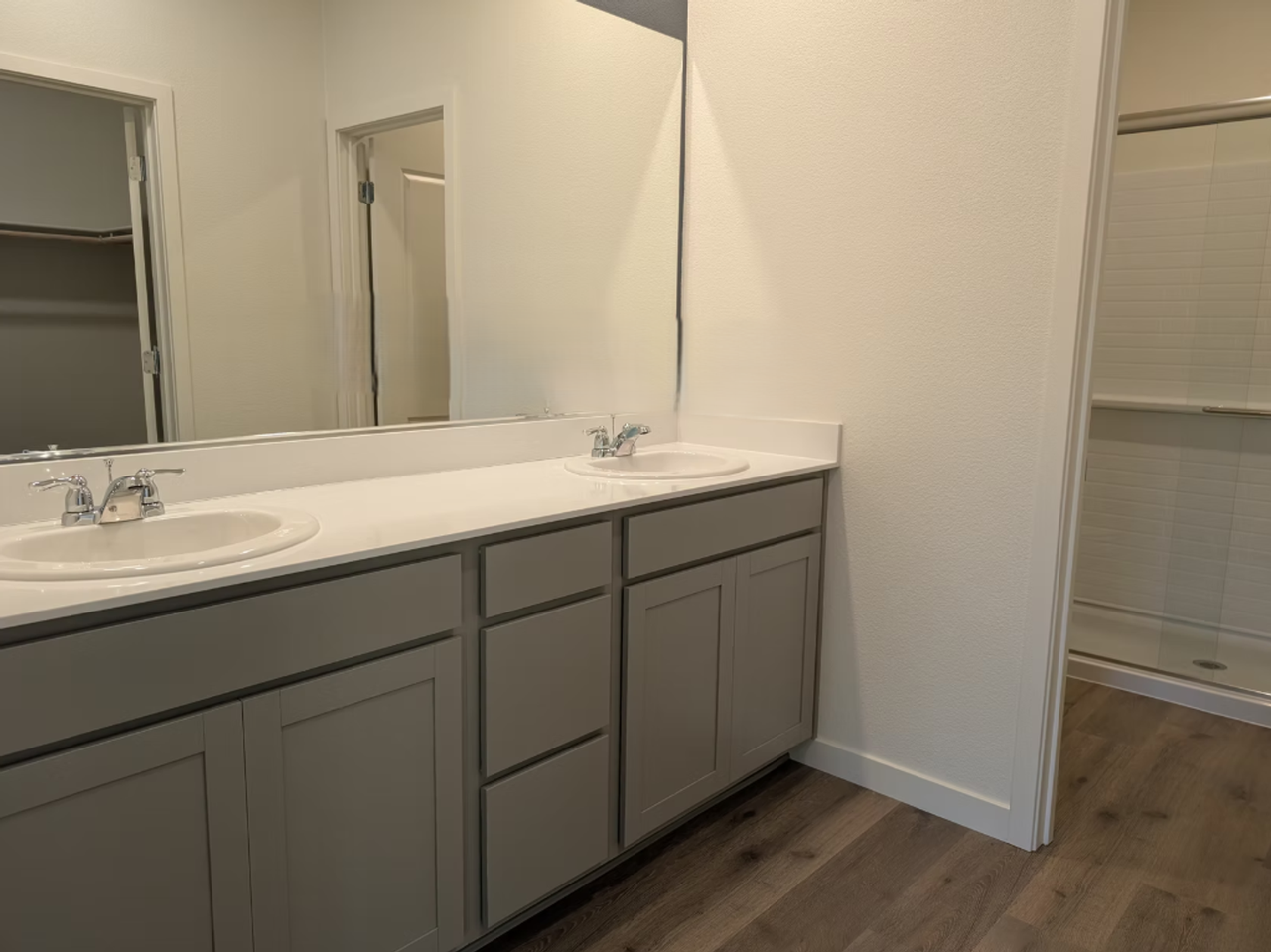 4531 Mifflin St - Photo 3 of 7