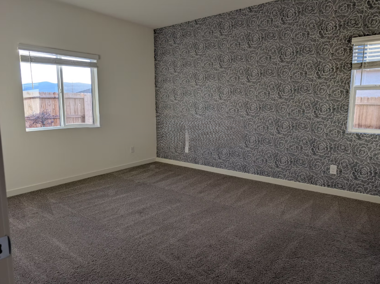 4531 Mifflin St - Photo 6 of 7