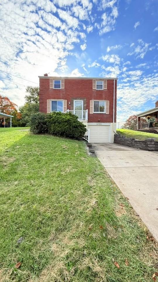 964 Elizabeth St - Photo 2 of 33