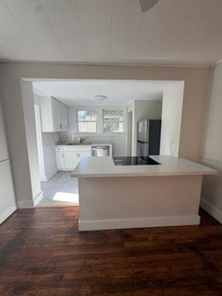 76 Oliver St - Photo 2 of 16