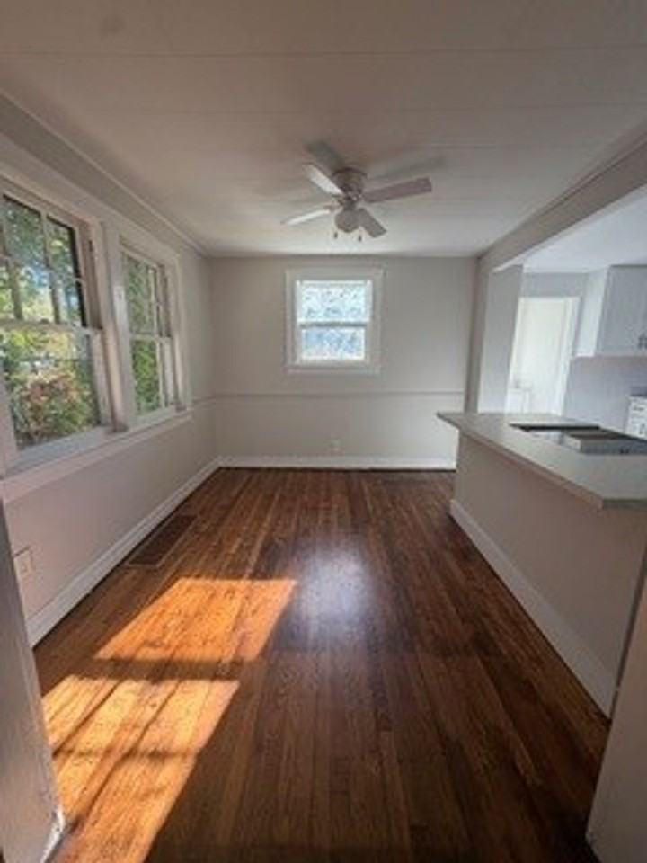 76 Oliver St - Photo 7 of 16