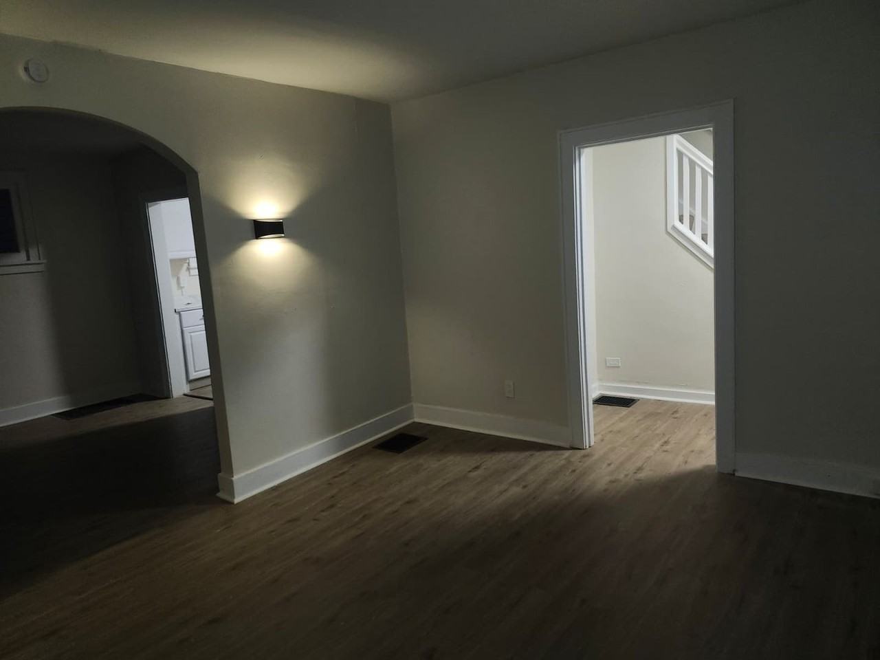 2731 Merwyn Ave - Photo 7 of 28