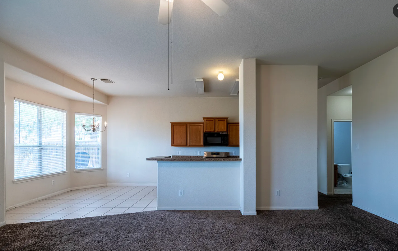 6542 Bella Noche Dr - Photo 3 of 3