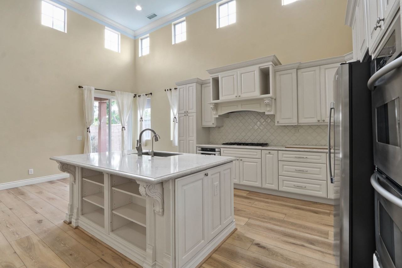 1472 Voyager Dr - Photo 5 of 20
