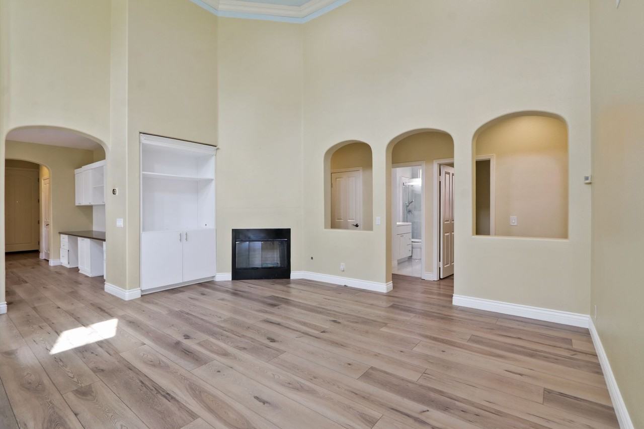 1472 Voyager Dr - Photo 6 of 20