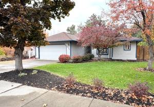 1996 Ne Hollow Tree Ln - Photo 1 of 1
