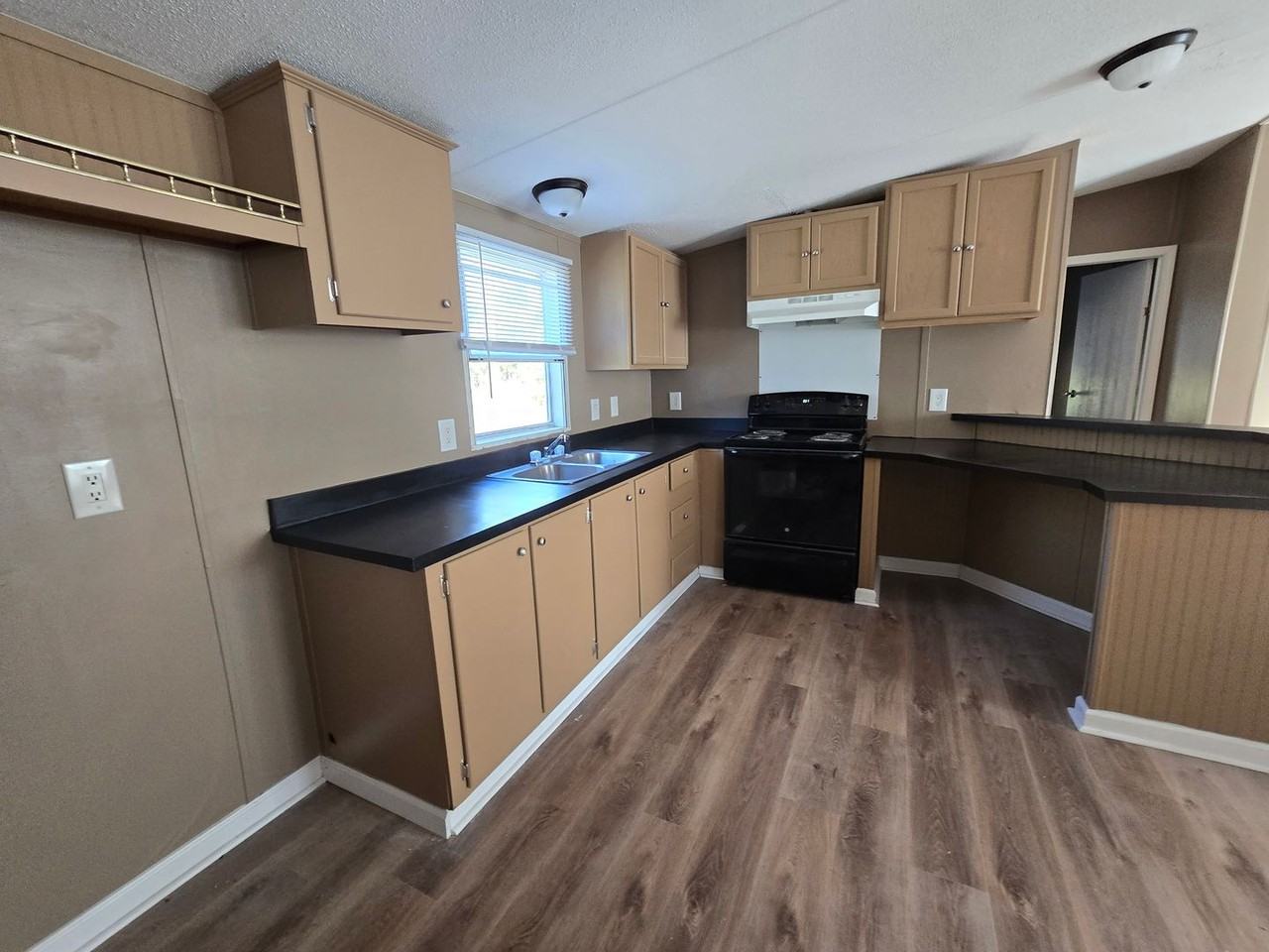 4616 Kirk Shaw Rd - Photo 3 of 9