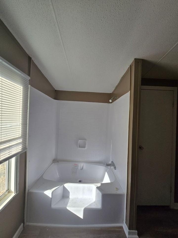 4616 Kirk Shaw Rd - Photo 6 of 9