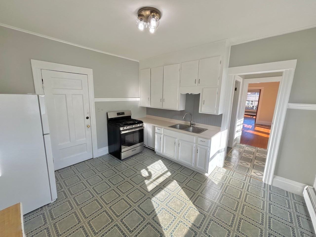 1107 1107 - 1109 Monroe ave - Photo 2 of 18