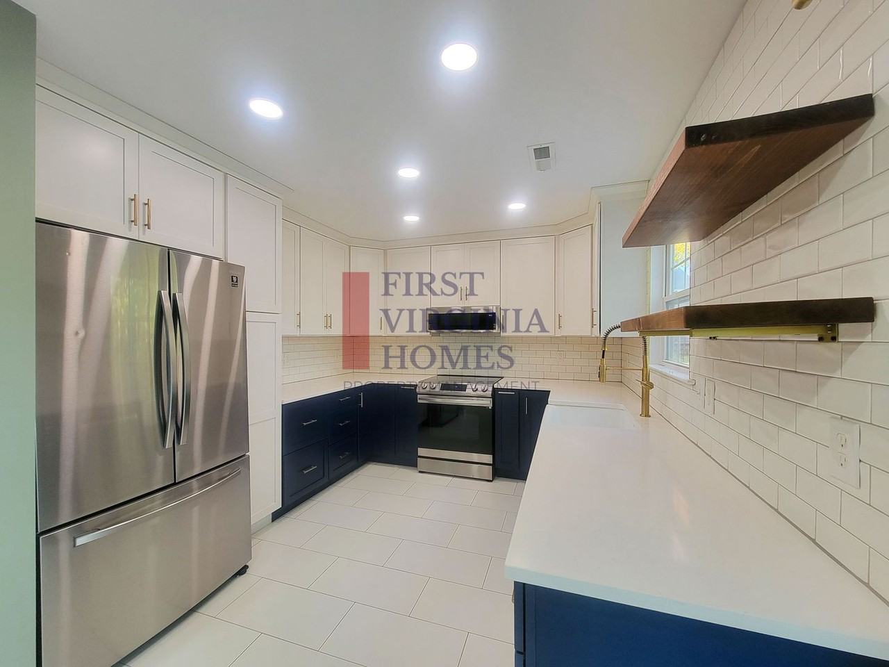 1557 Primrose Ln - Photo 6 of 15