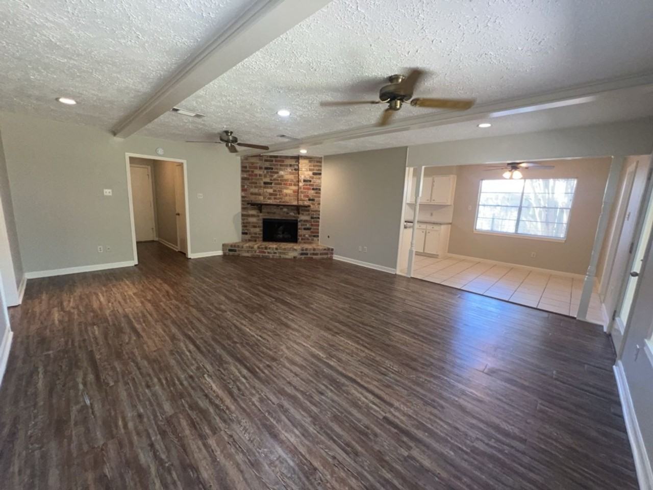 3107 Jenny Dr - Photo 3 of 24