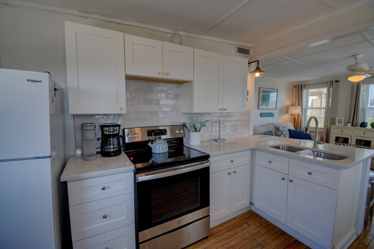 3794 Island Dr - Photo 6 of 29
