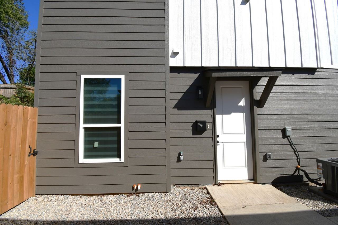 1204 E Earle St - Photo 2 of 27