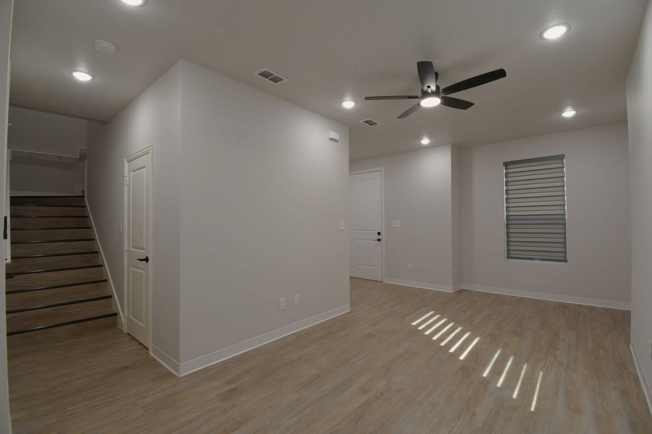 1208 E Earle St - Photo 5 of 31
