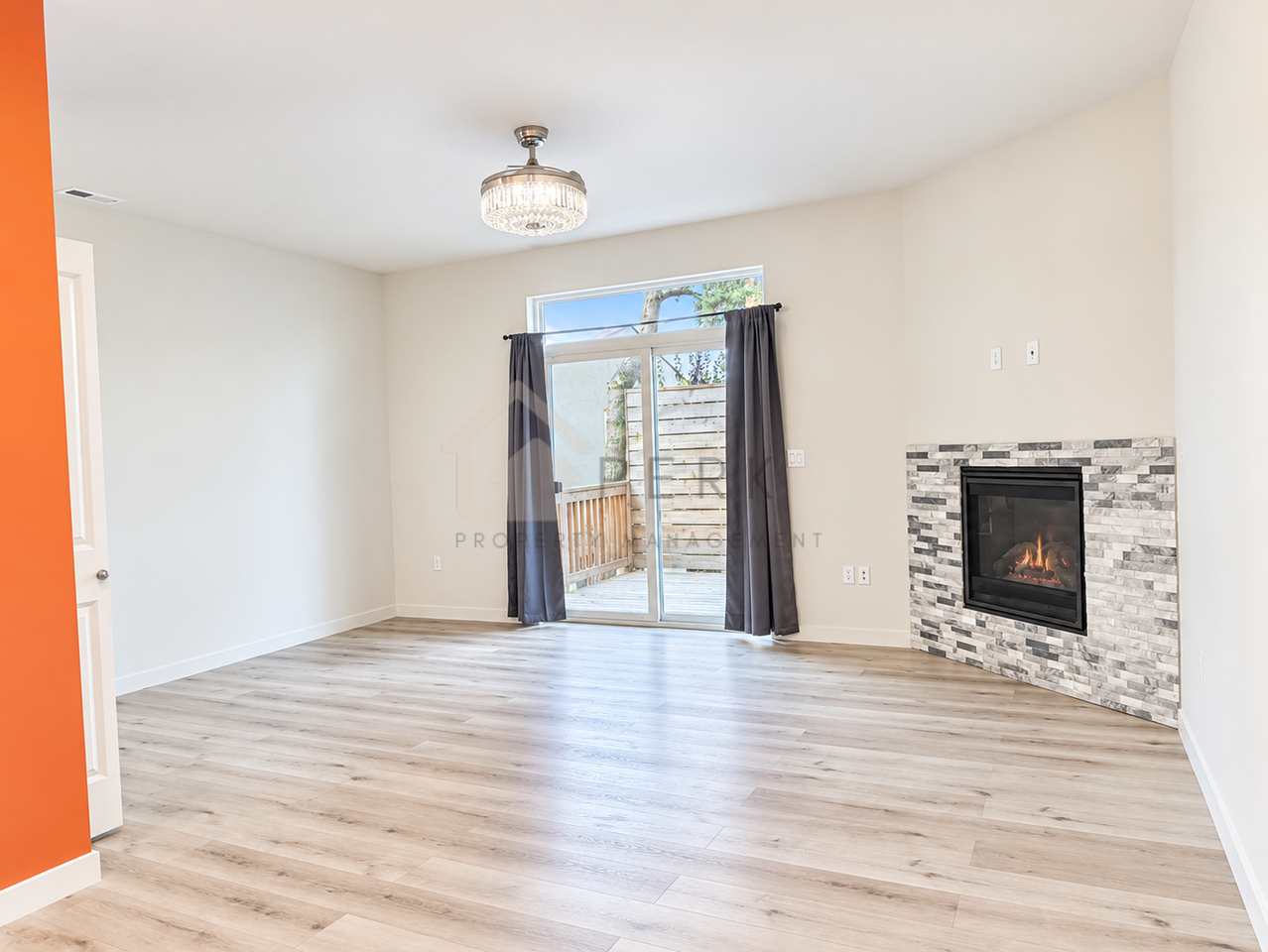 334 9th Ave Se - Photo 2 of 17