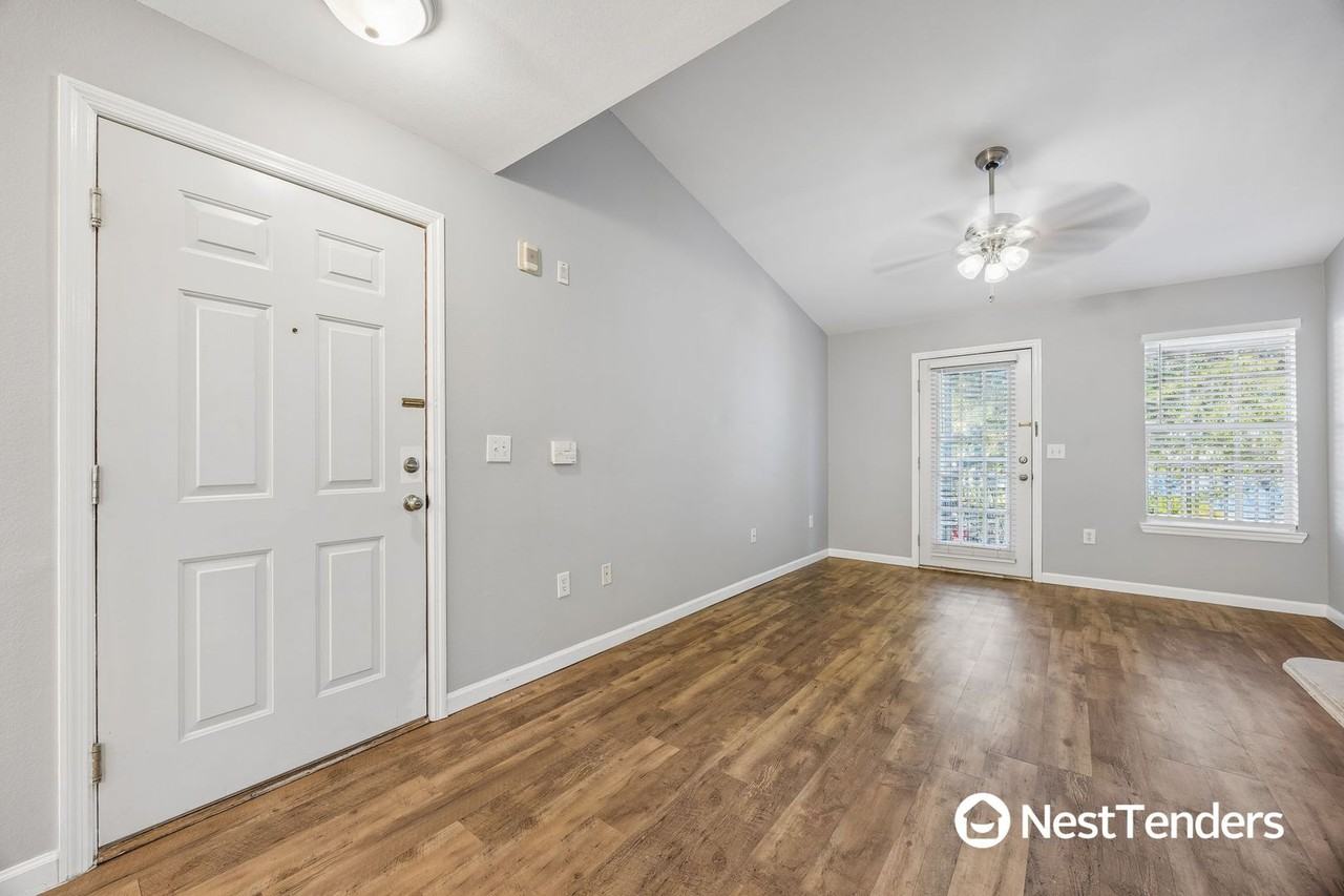 23615 Bahama Pt - Photo 3 of 42