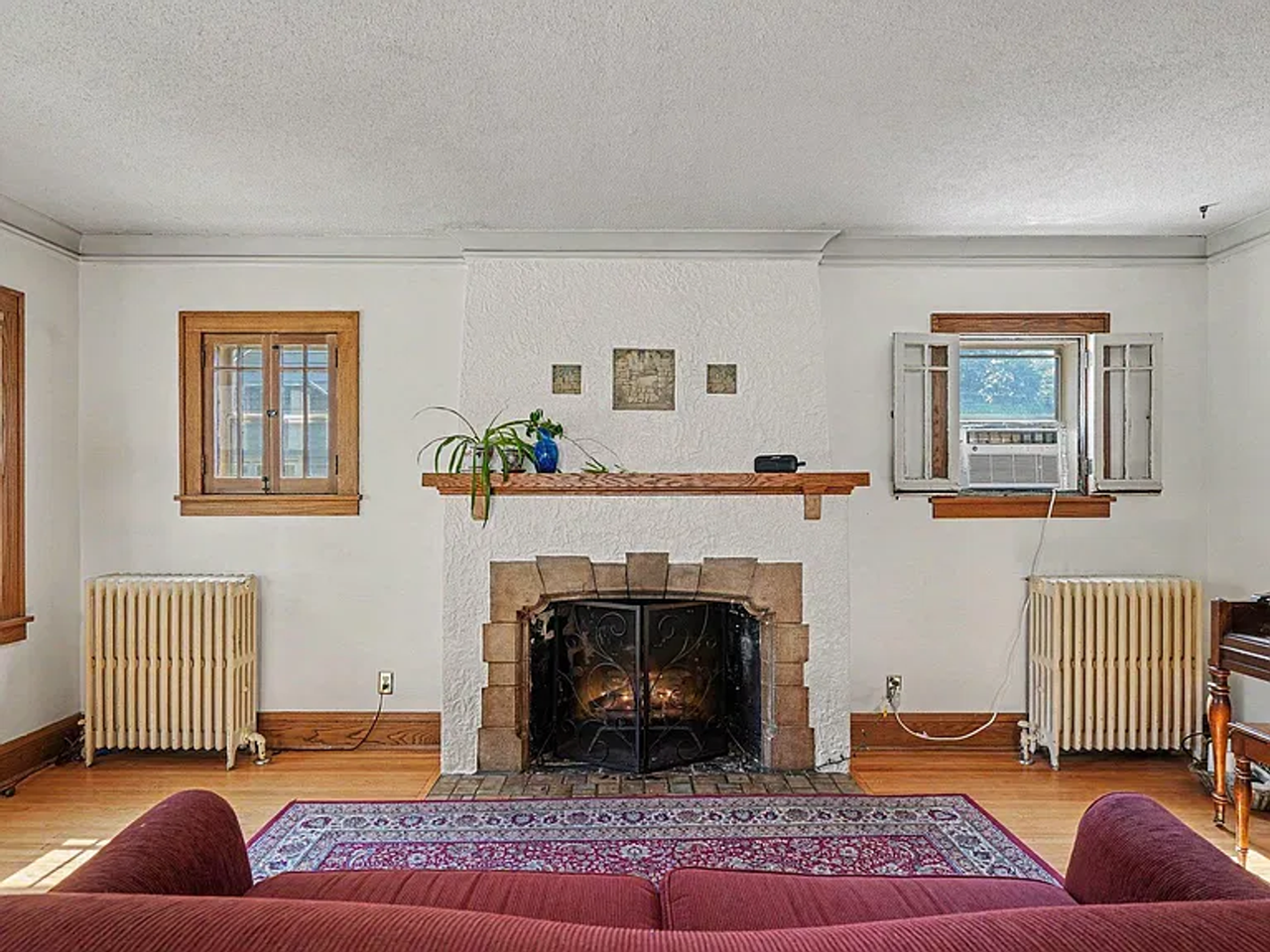 3855 Sheridan Ave N - Photo 5 of 29