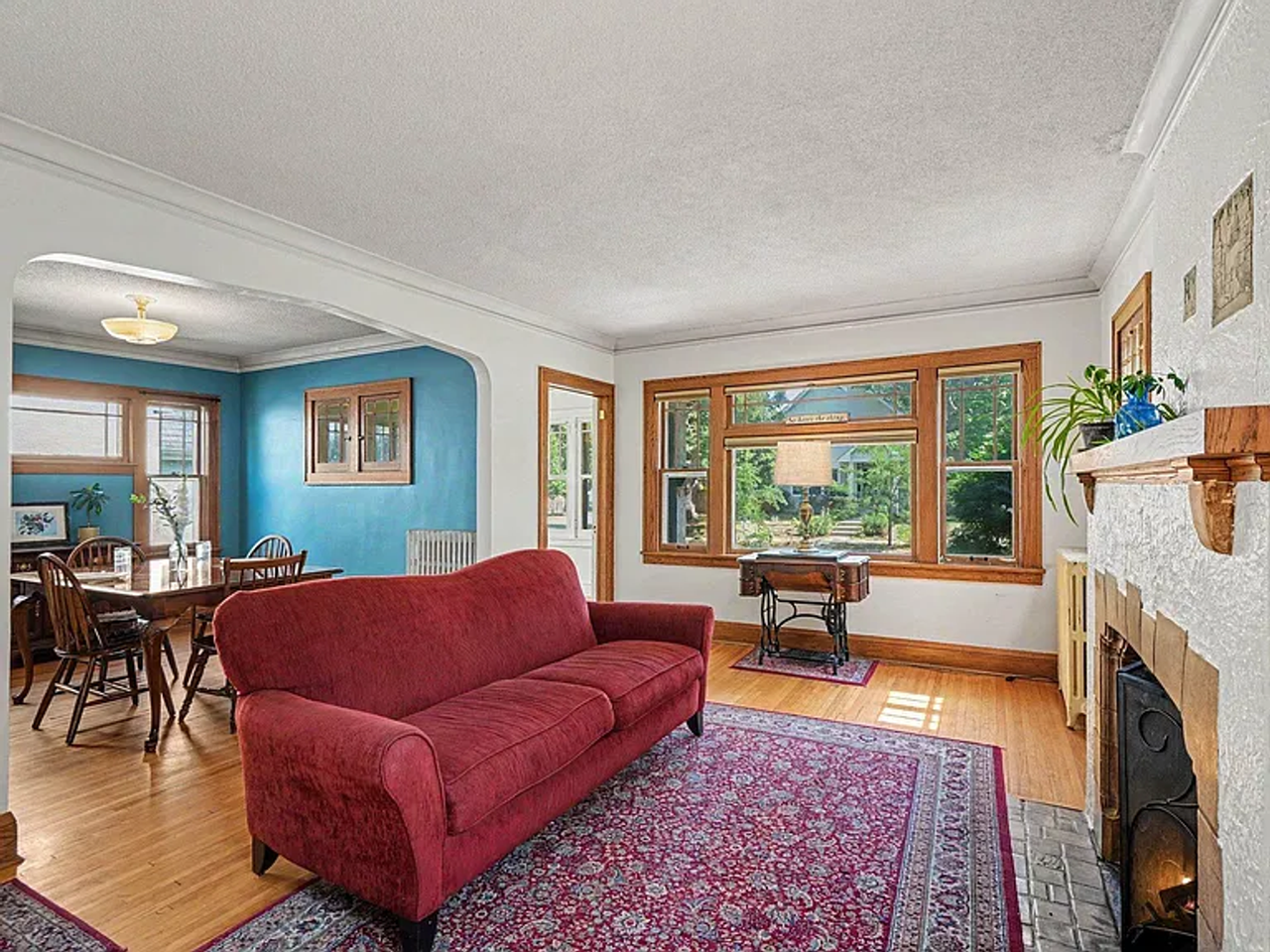 3855 Sheridan Ave N - Photo 6 of 29