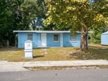 10110 N Aster Ave - Photo 1 of 1
