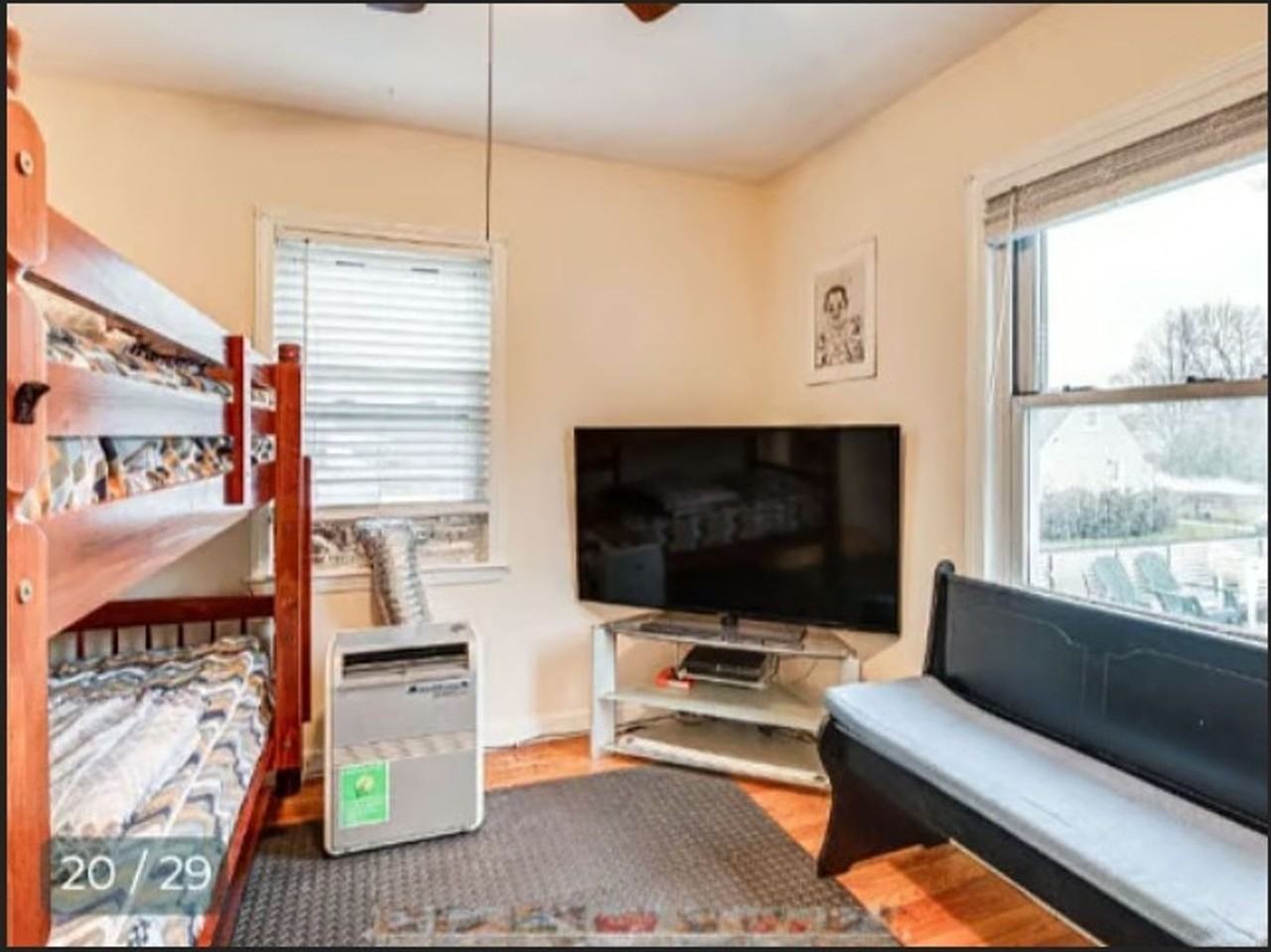 55 Stillman Ave - Photo 7 of 32