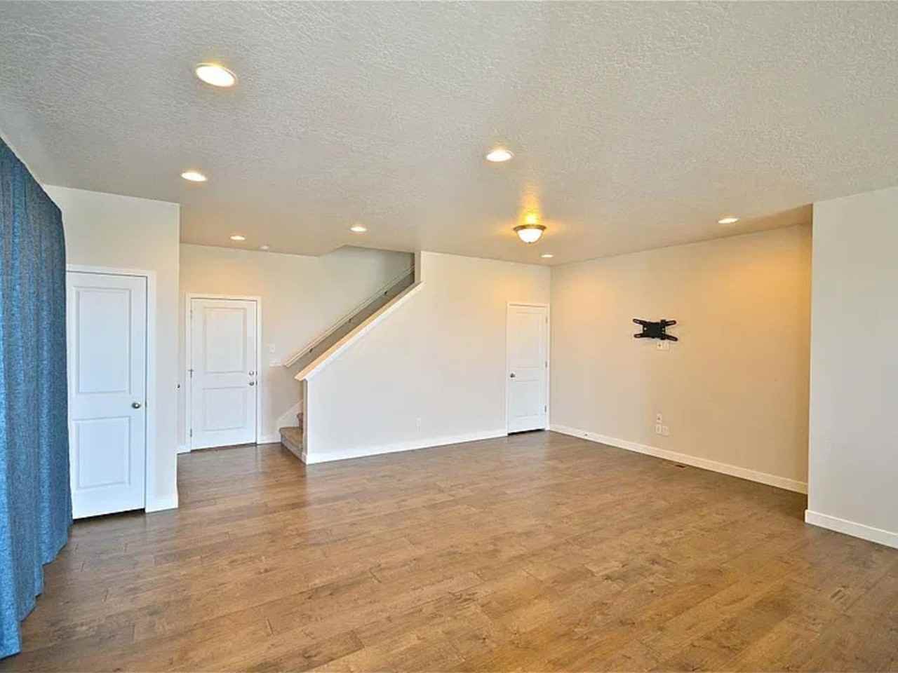 3486 W Waterbury Dr - Photo 2 of 29
