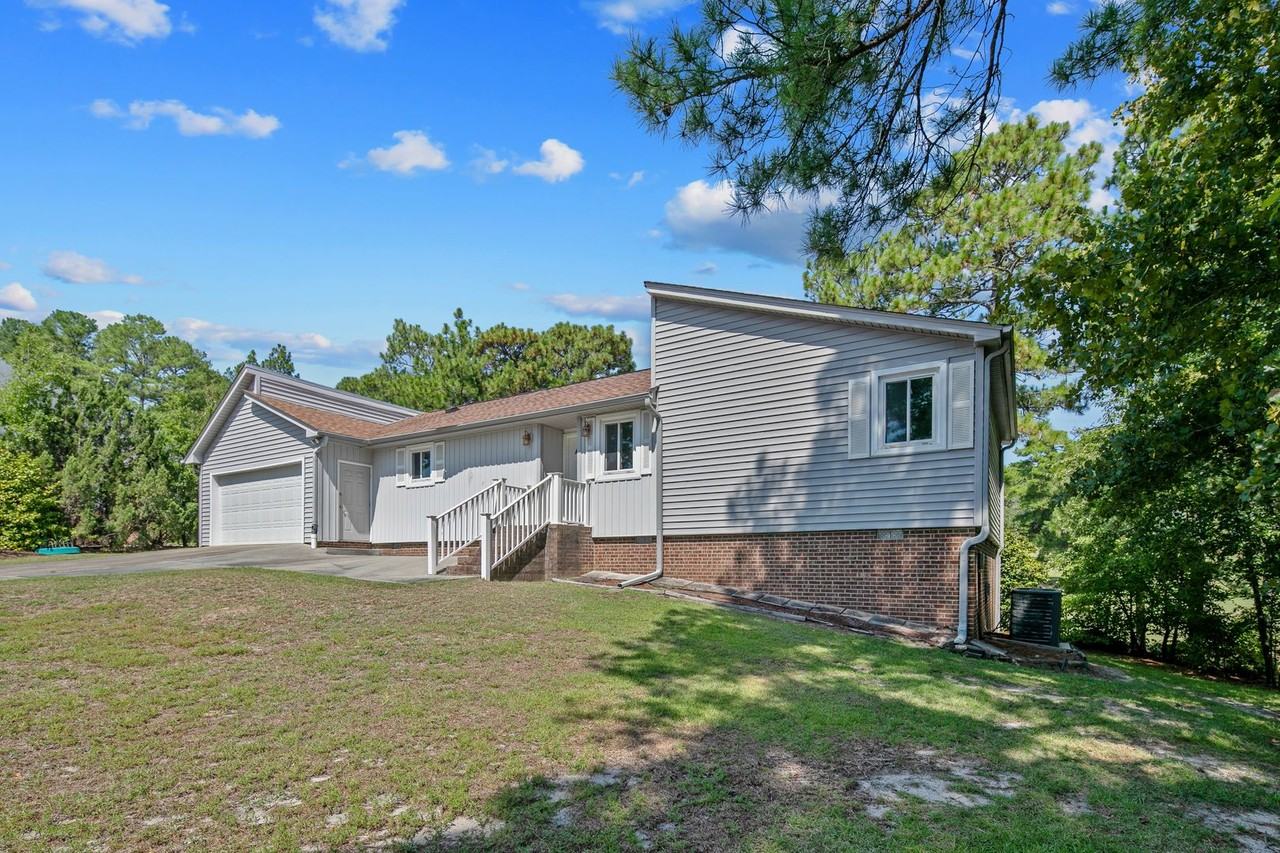 401 Carolina Way - Photo 3 of 34