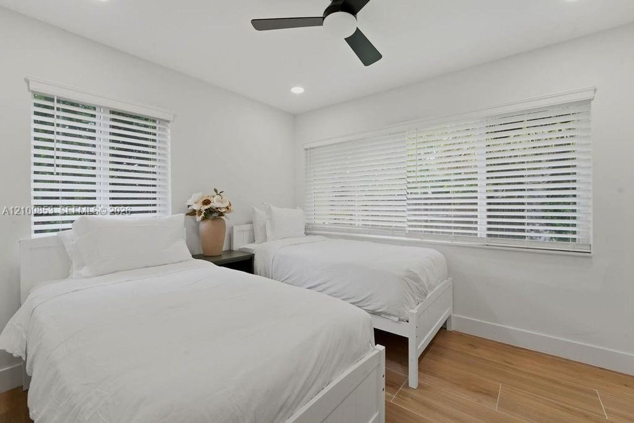 800 Alamanda Dr - Photo 7 of 14