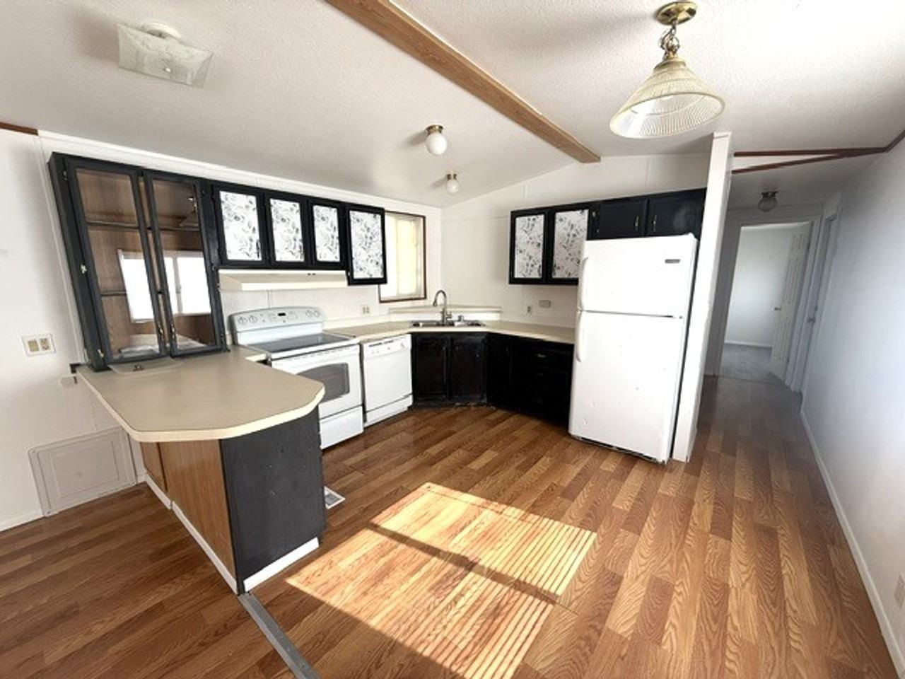 10954 Woods Ct - Photo 4 of 15