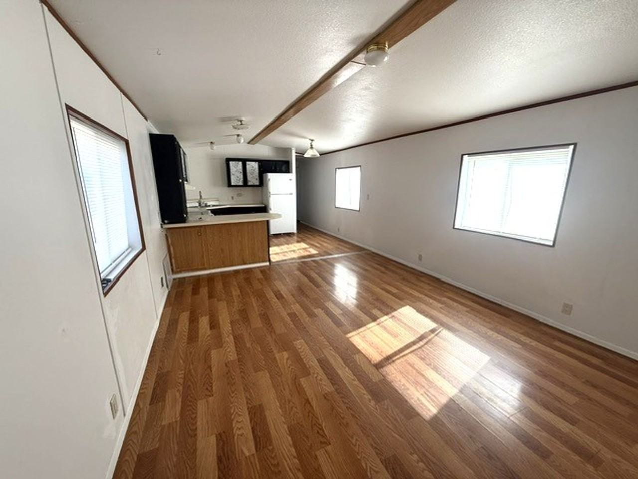 10954 Woods Ct - Photo 6 of 15