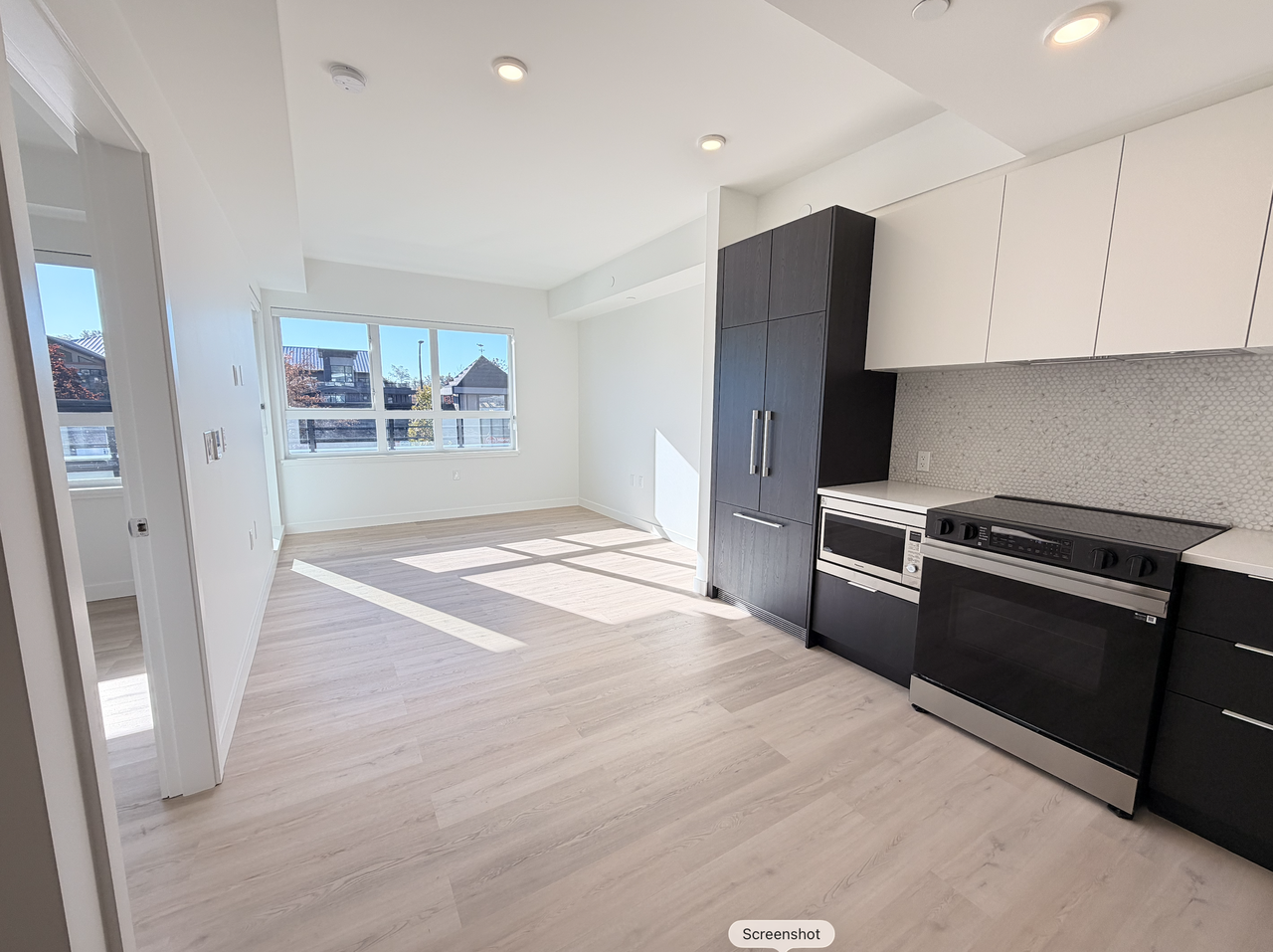 1616 Lloyd Avenue #208 - Photo 3 of 20