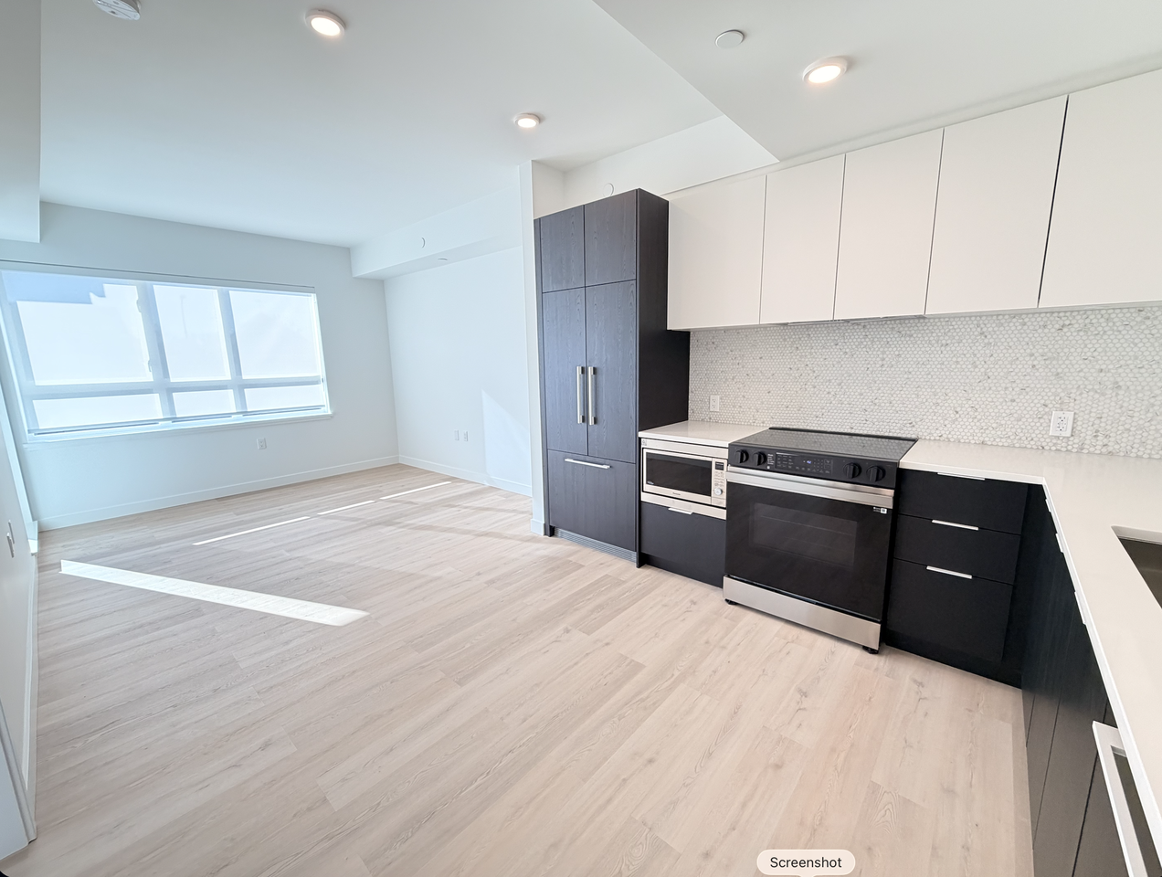 1616 Lloyd Avenue #208 - Photo 5 of 20