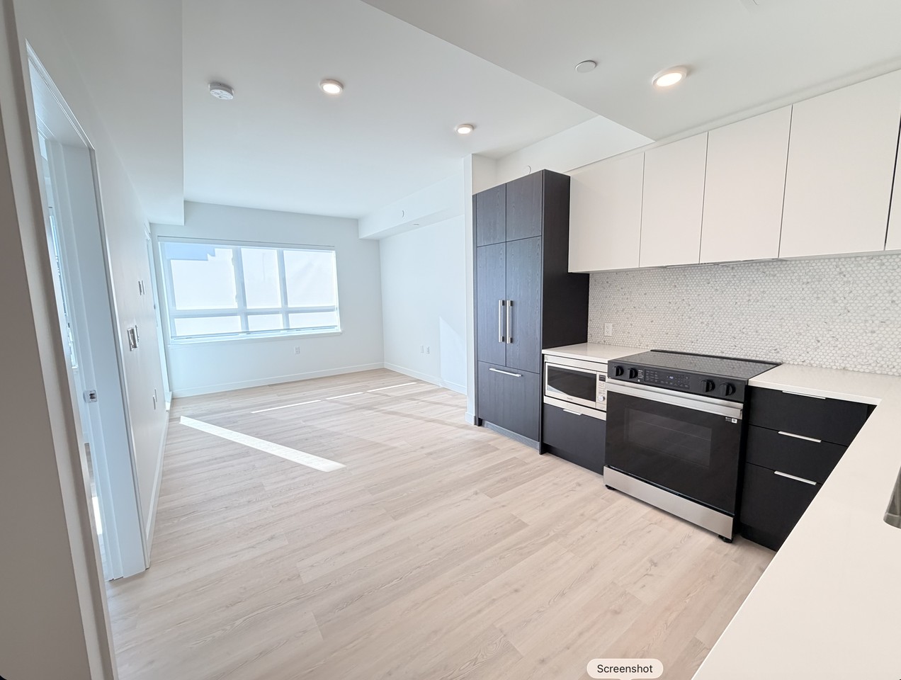 1616 Lloyd Avenue #208 - Photo 7 of 20