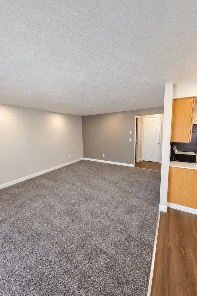 Laurel Park Apartments - Photo 7 of 15