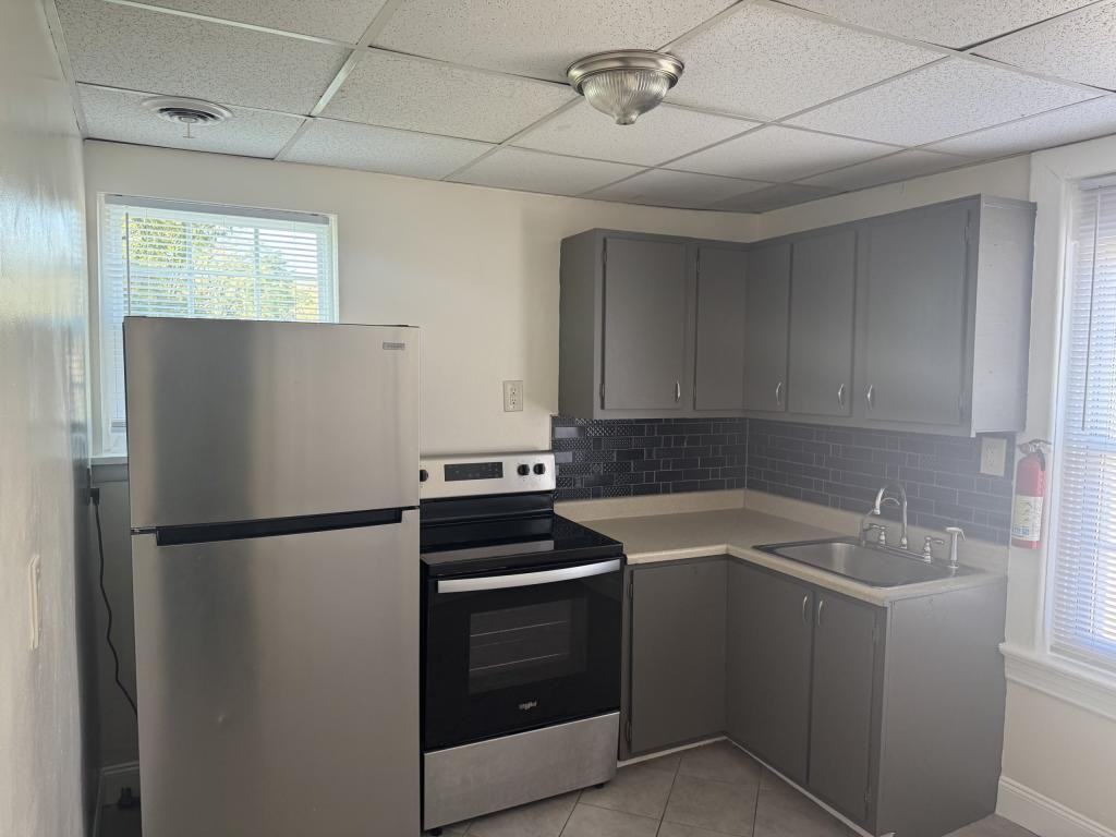 4229 4th Ave - Photo 3 of 8