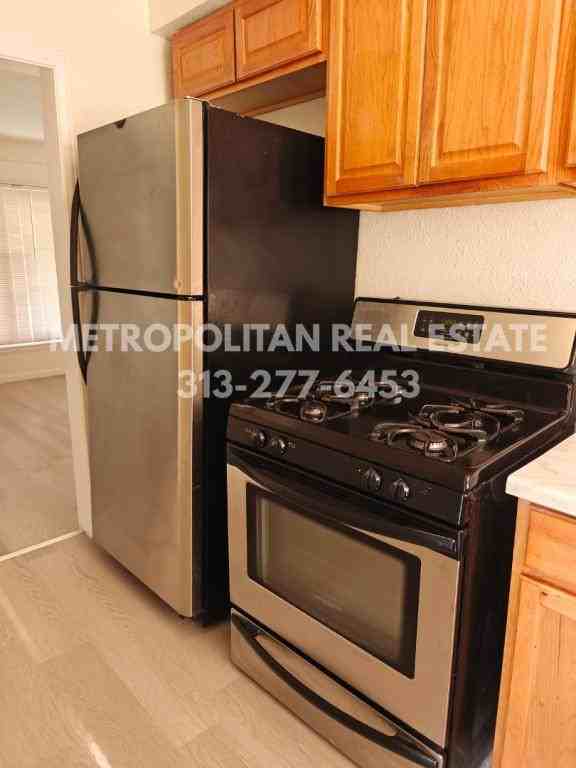 6021 Faust Ave - Photo 5 of 14