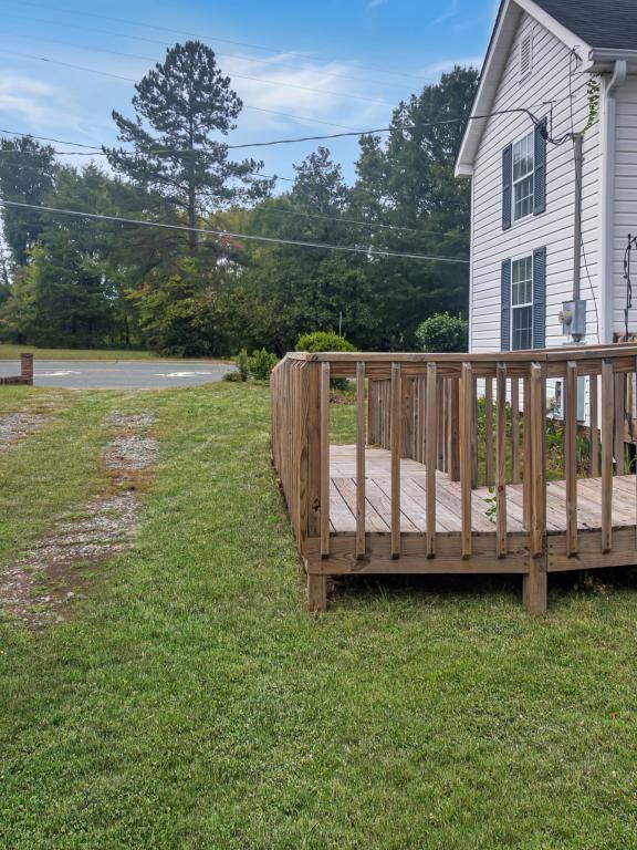 801 N Graham Hopedale Rd - Photo 2 of 18
