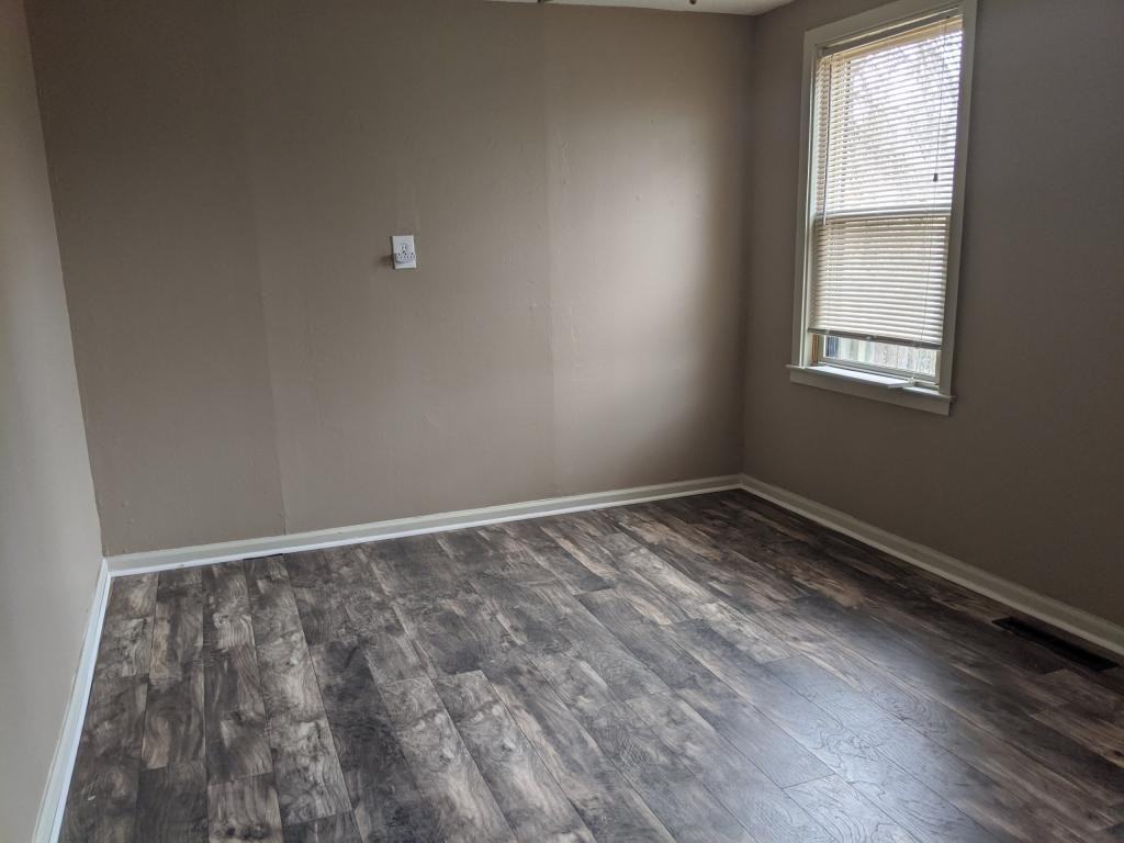 6608 Manchester Ave - Photo 6 of 8