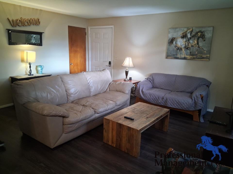 821 Avenue C - Photo 2 of 9