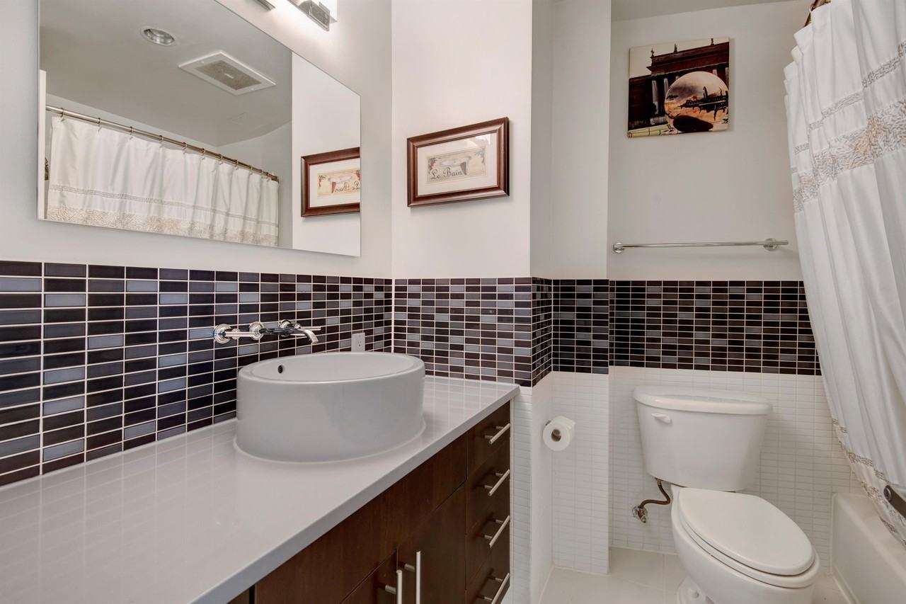 919 Florida Ave Nw #603 - Photo 7 of 9