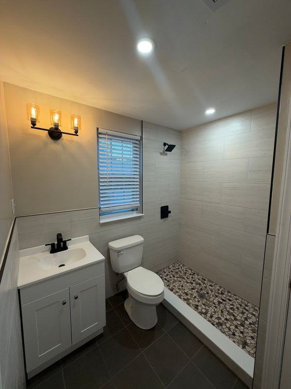624 Milton Ave - Photo 3 of 18