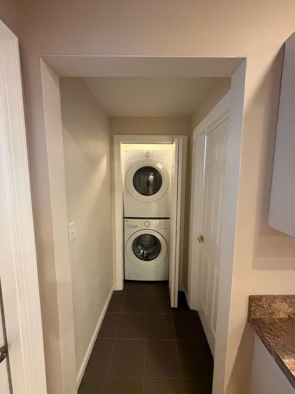 624 Milton Ave - Photo 5 of 18